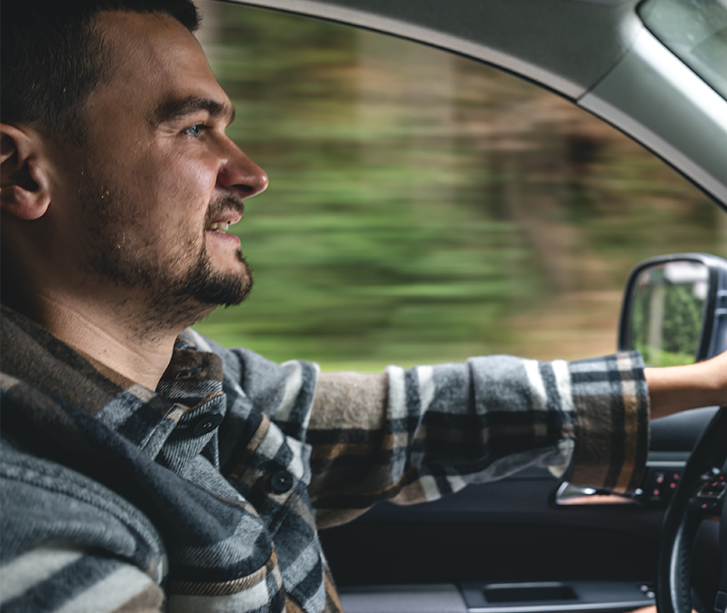 Multa por ultrapassar em faixa contínua: valor, pontos e como recorrer